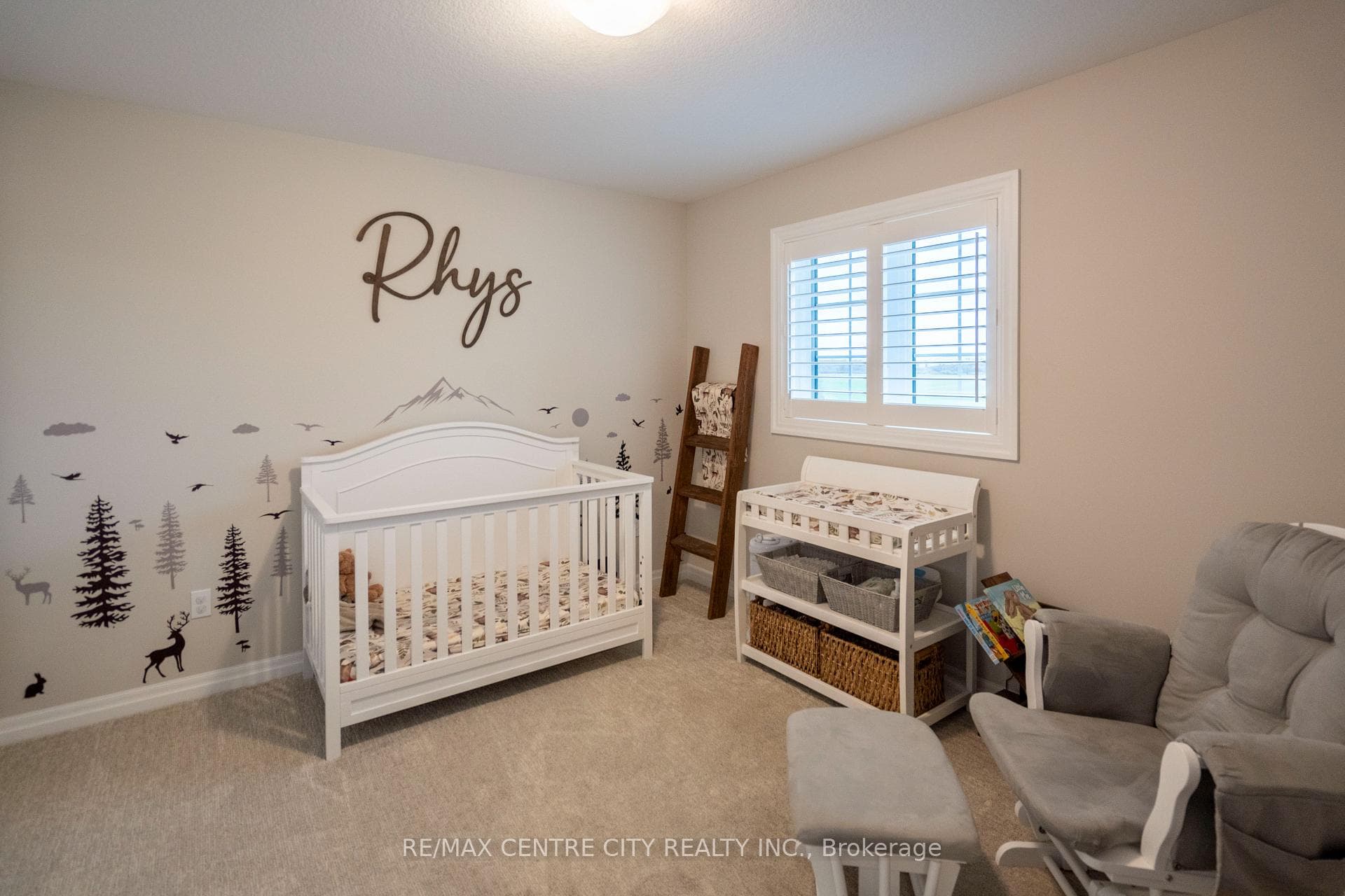 192 Everett Lane photo 36