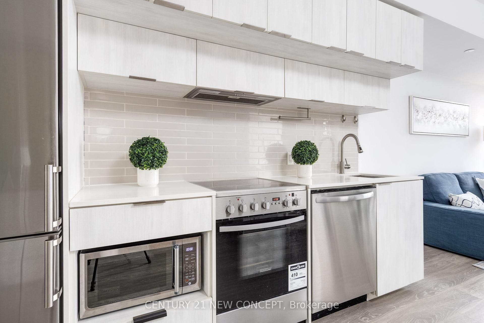 181 Dundas Street Unit 4209 photo 12