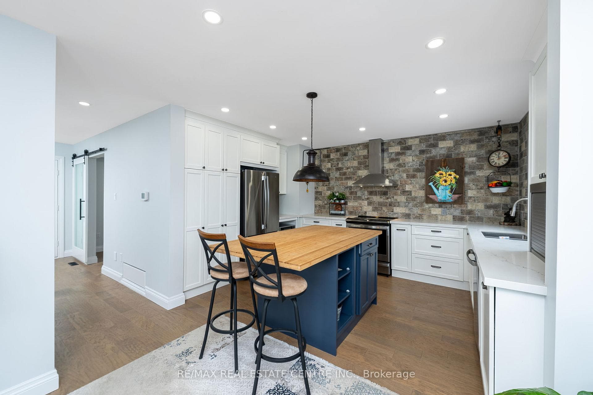 40 Calvert Drive photo 10