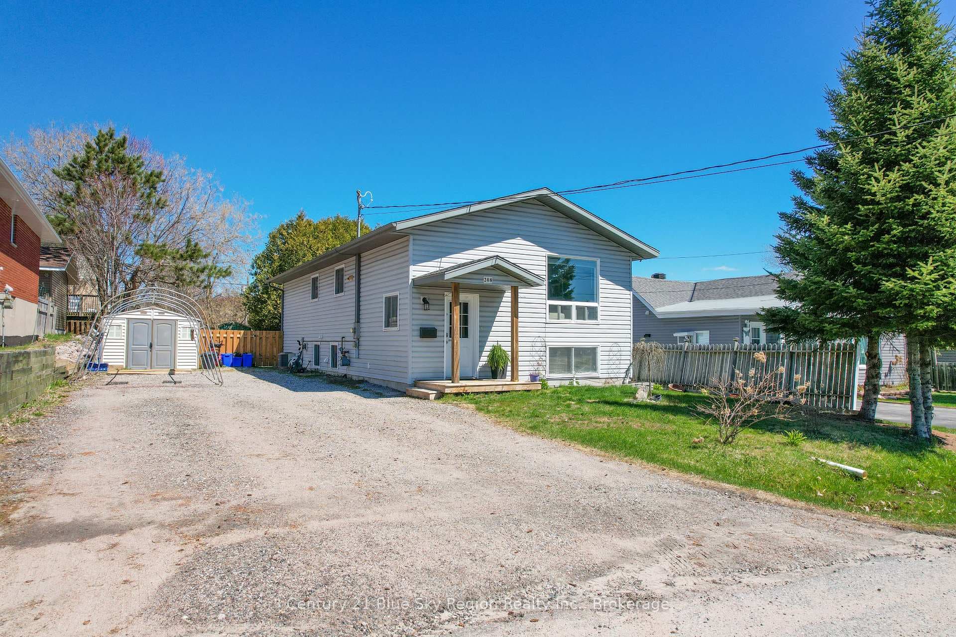 208 Gould Avenue photo 2