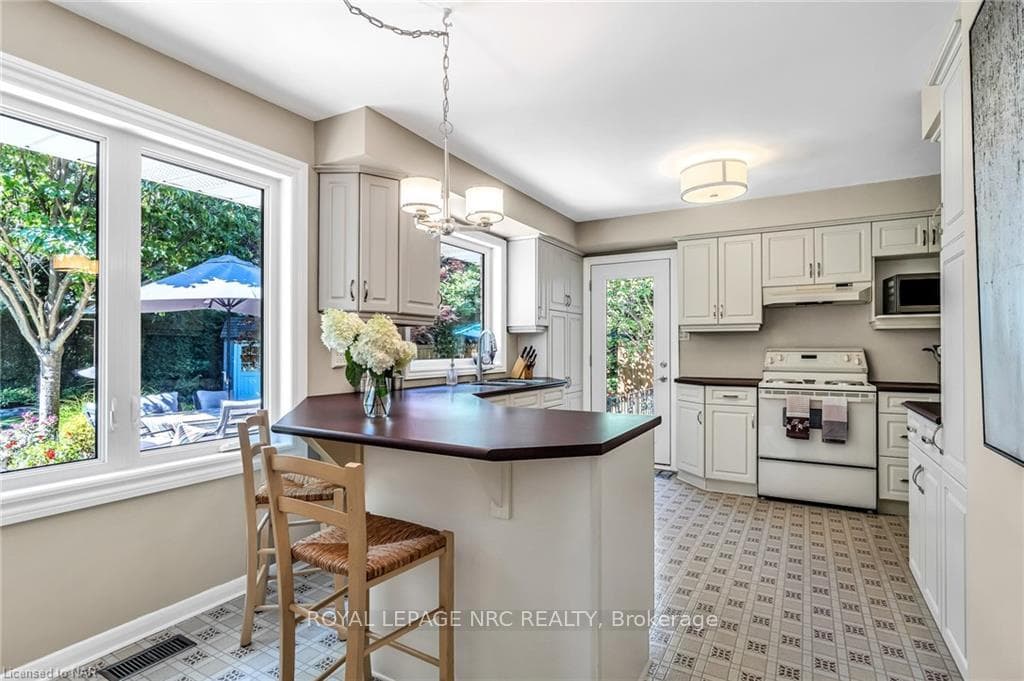 1539 Winslow Road photo 17