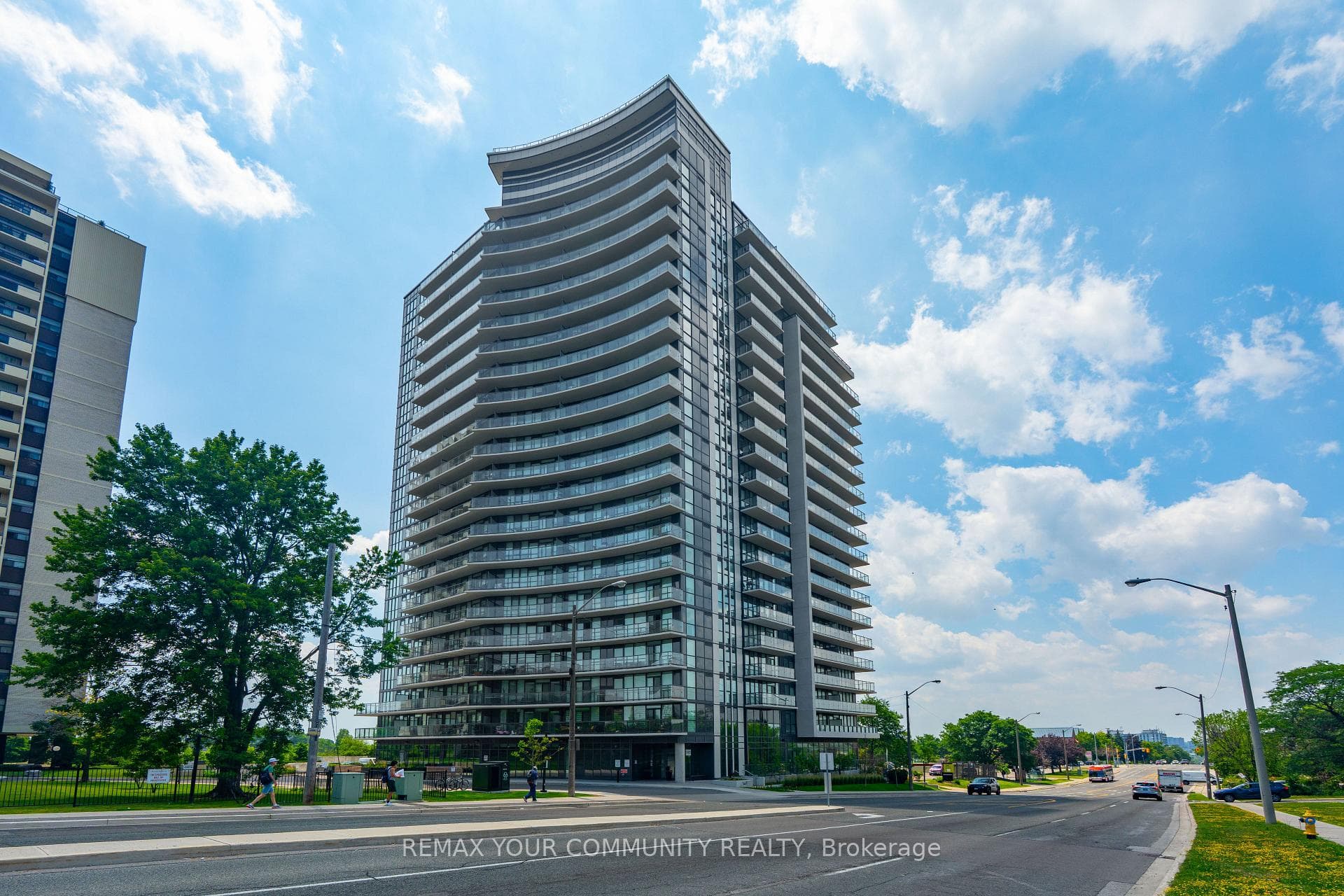 1461 Lawrence Avenue Unit 1504 photo 1