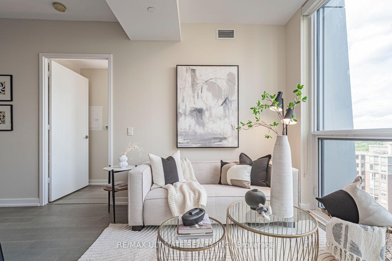 1 Yorkville Avenue Unit 1208 photo 18