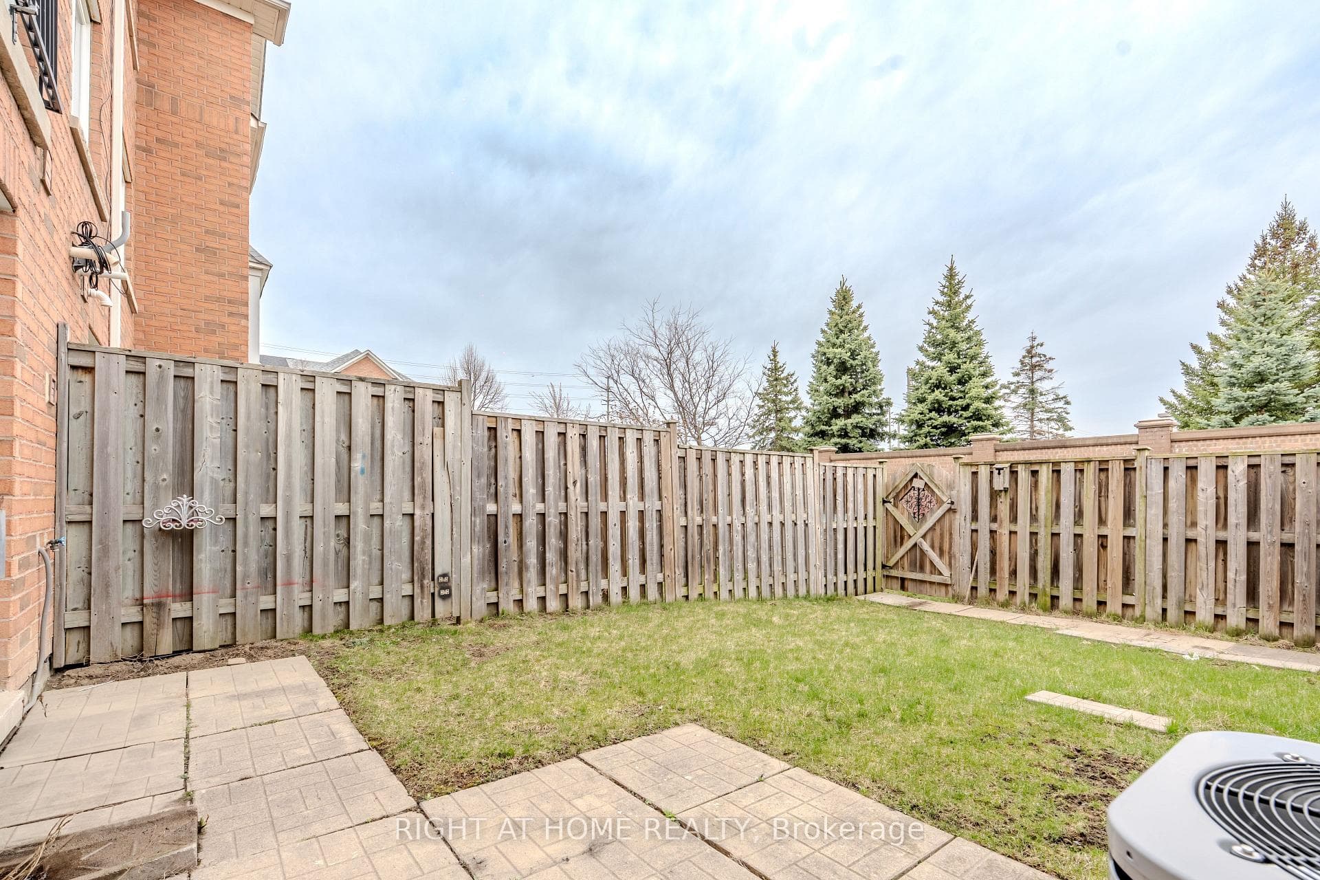 271 Richvale Drive Unit 66 photo 27