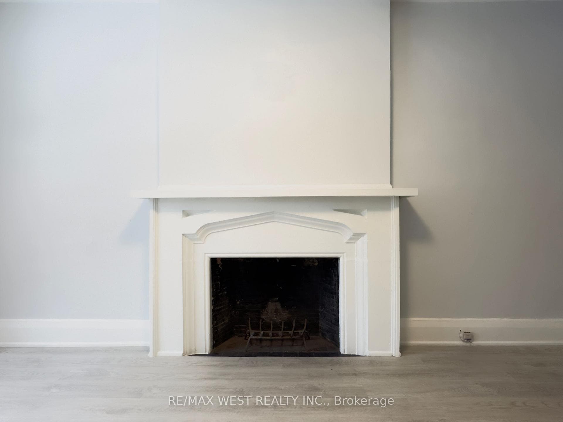 148 Vaughan Road photo 4