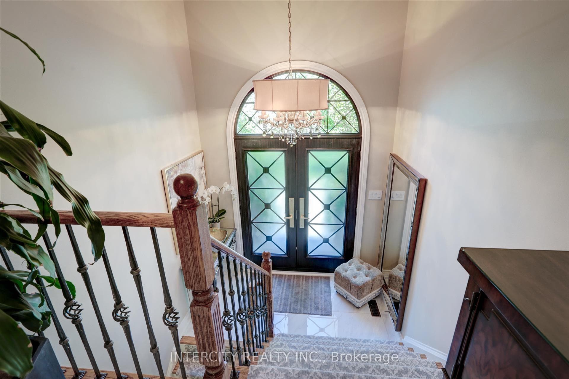 321 Vaughan Mills Road photo 4