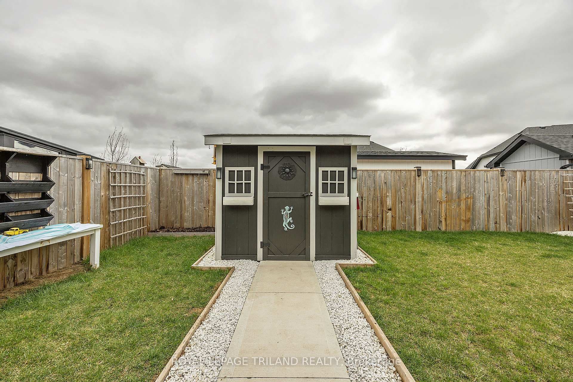 73 Renaissance Drive photo 44