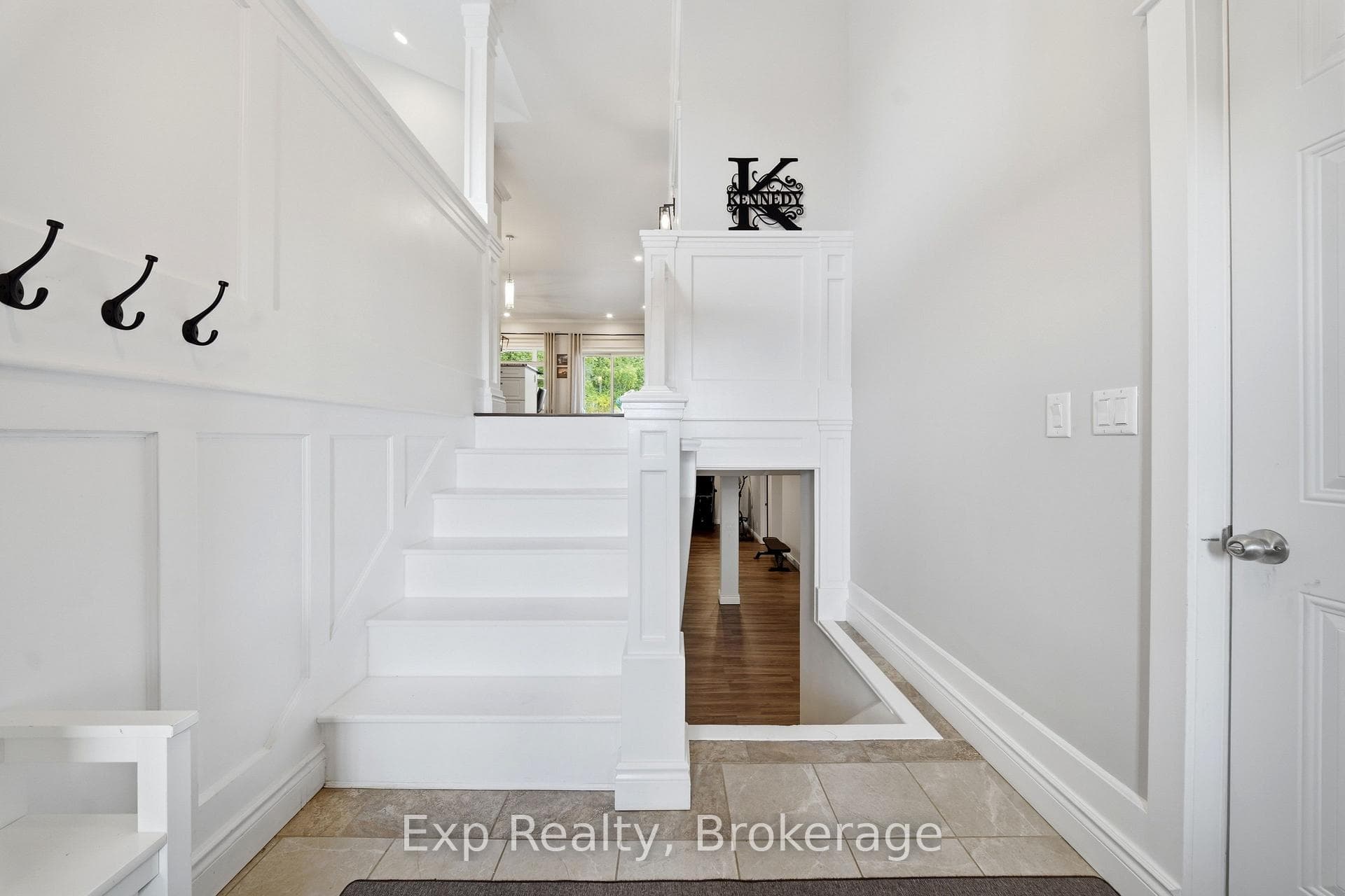 818 Palace Road photo 5