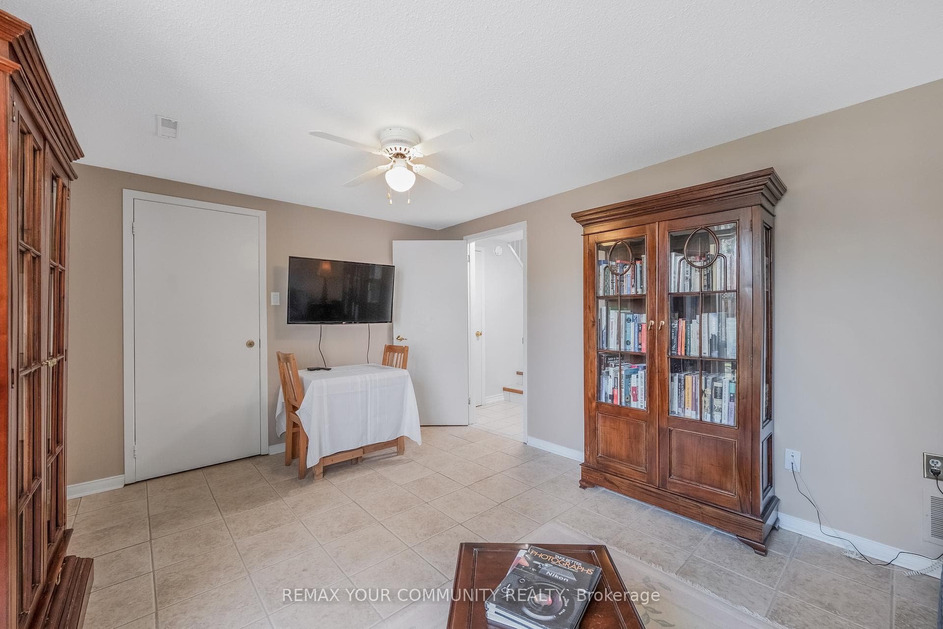 97 Poplar Crescent photo 36