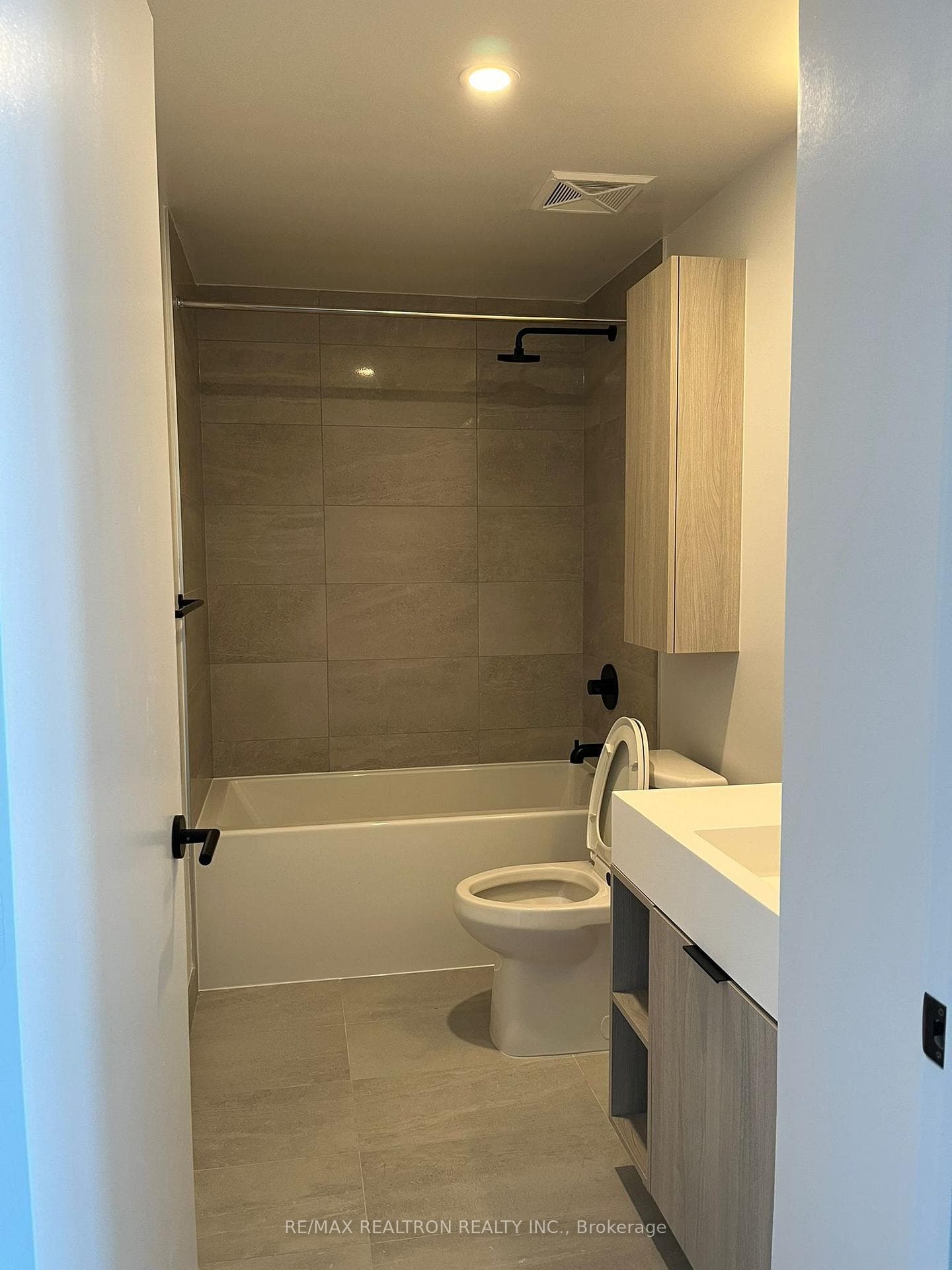 108 Peter Street Unit 5012 photo 6