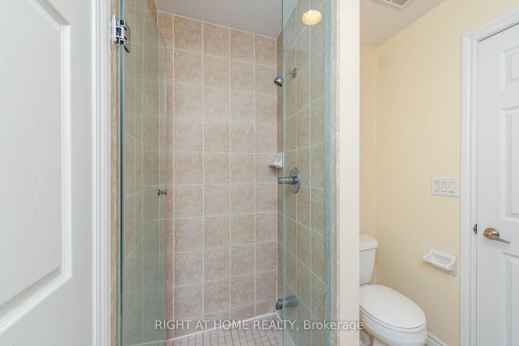 761 Bay Street Unit 3211 photo 28