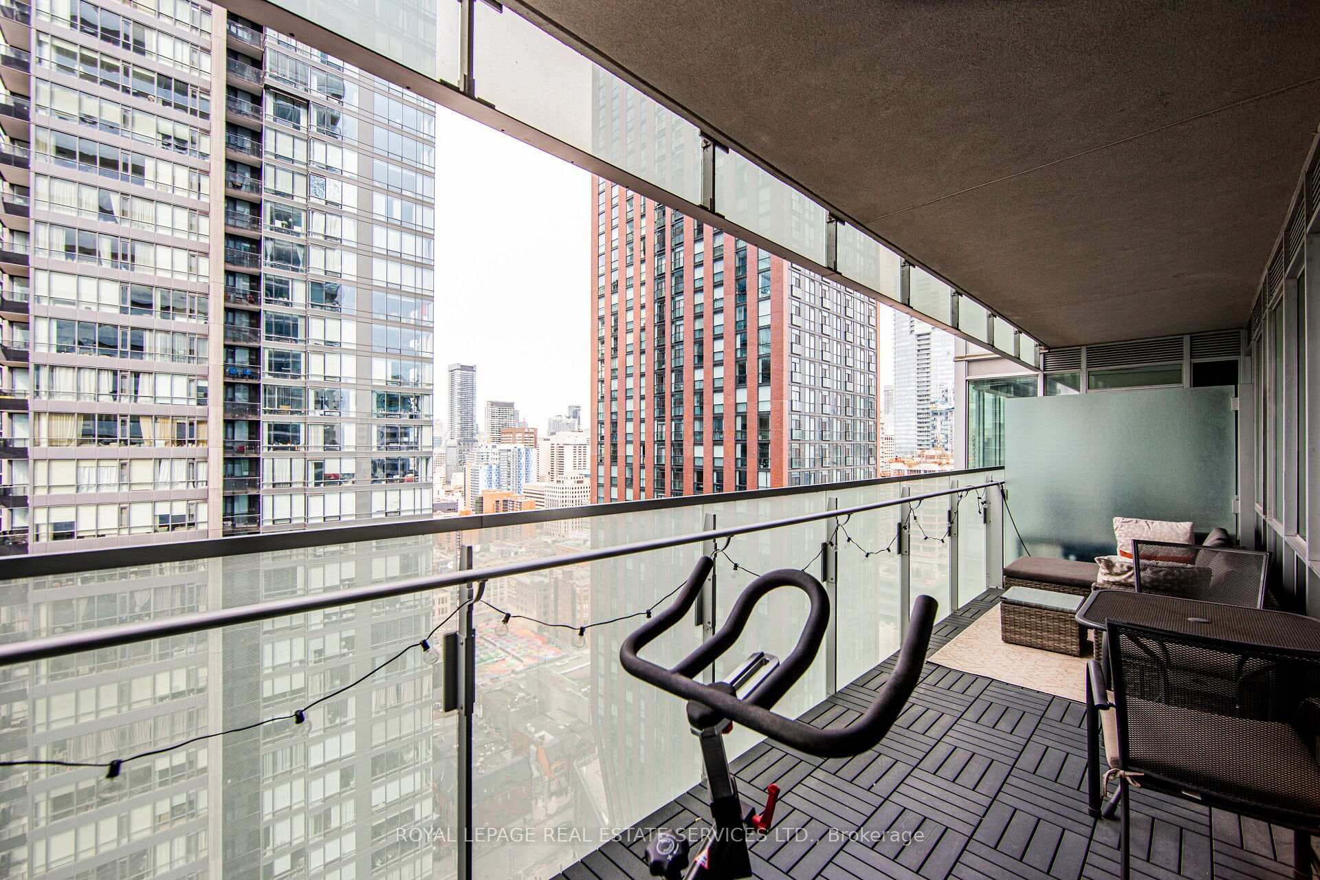 80 John Street Unit 2807 photo 25
