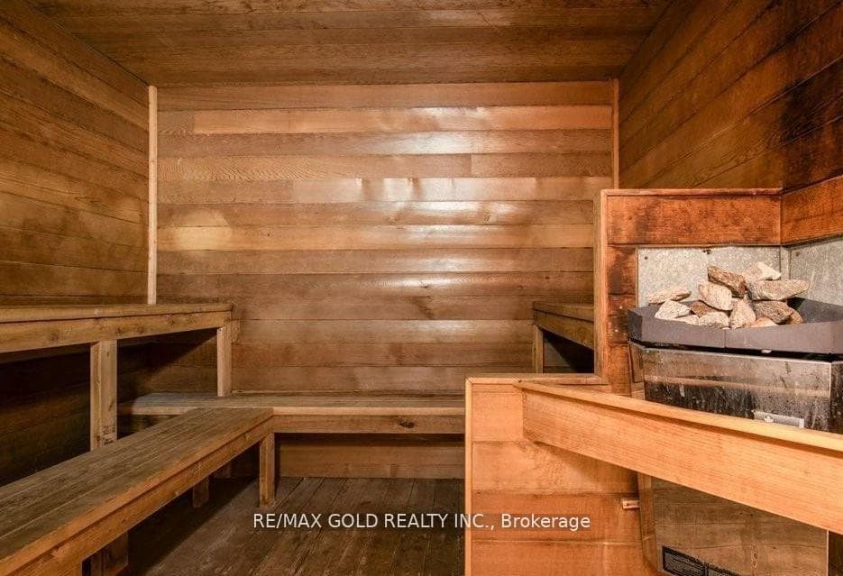 35 Green Valley Drive Unit 206 photo 8