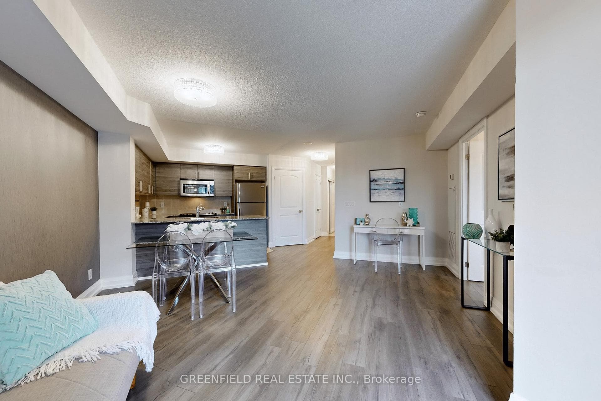 1060 Sheppard Avenue Unit 521 photo 6