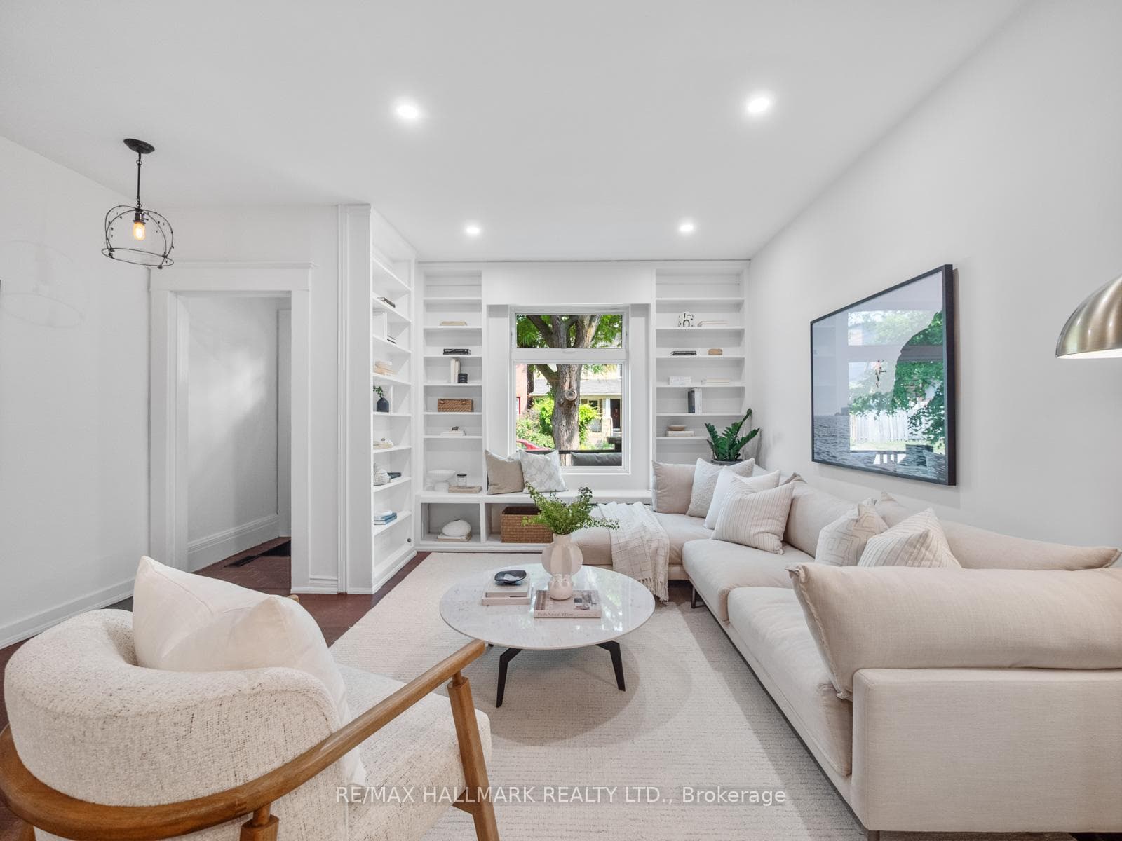 275 Withrow Avenue photo 5