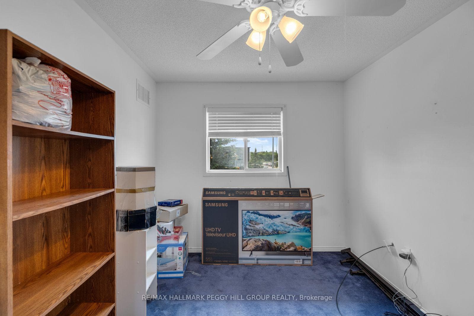 46 Henderson Crescent photo 7
