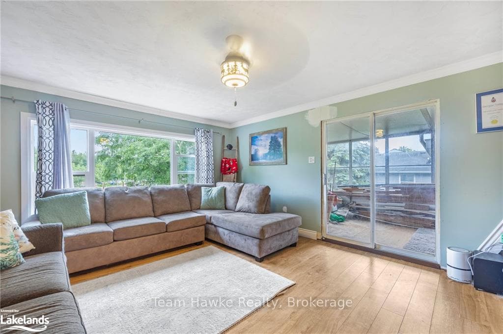 253 PARK Street photo 8