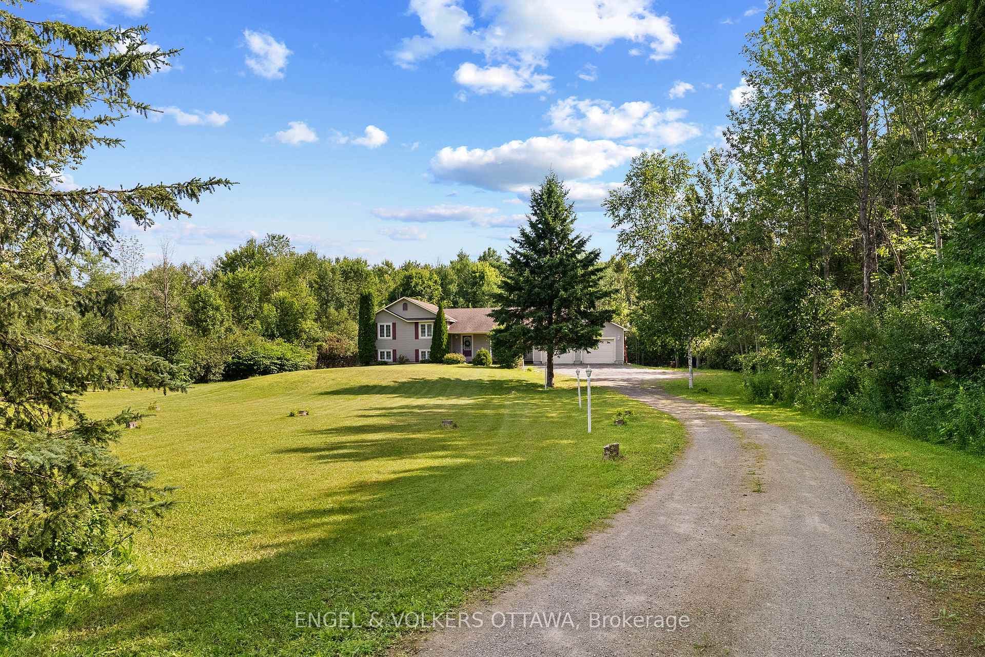 7005 Millar Road photo 43
