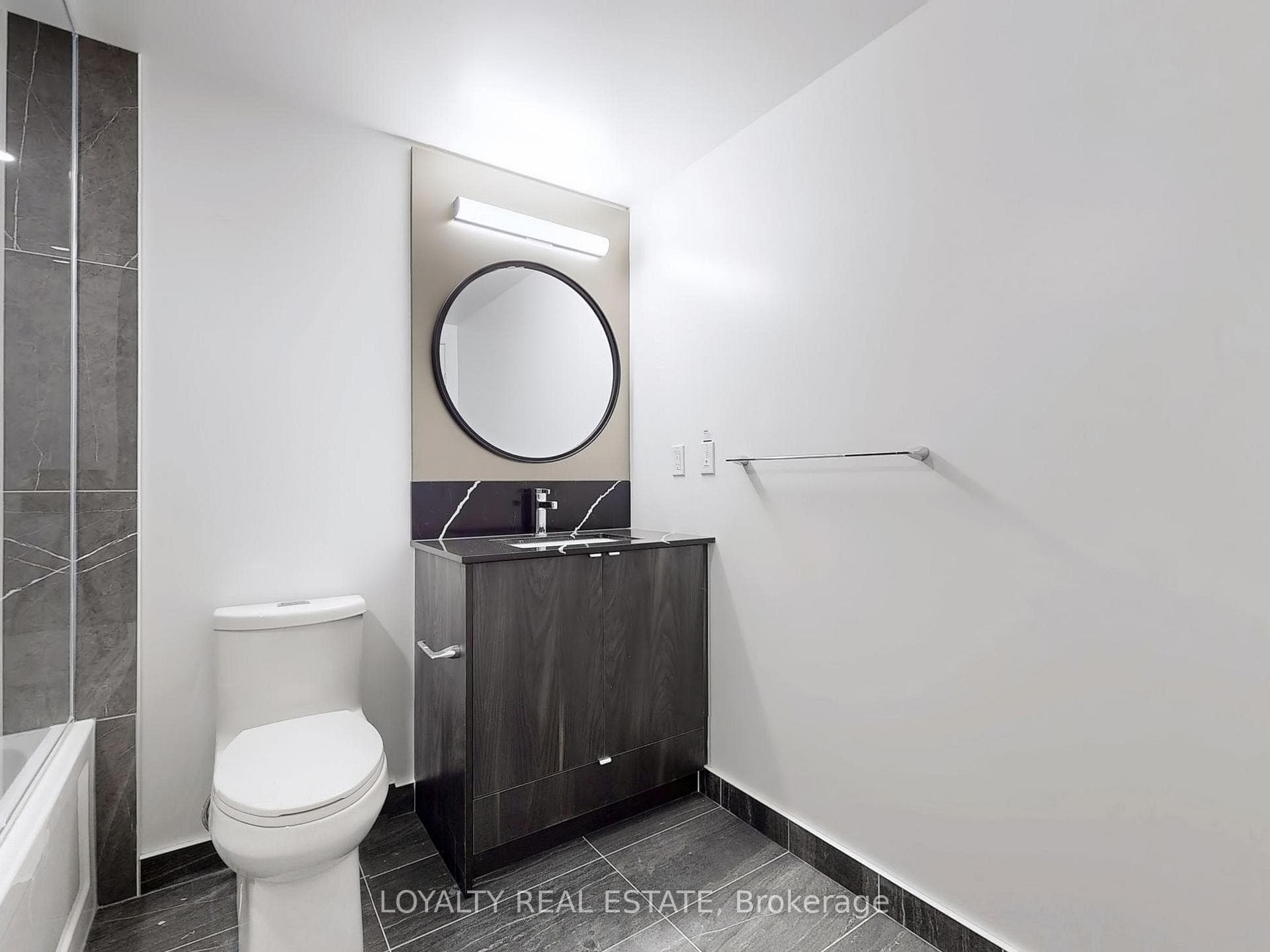 771 Yonge Street Unit 706 photo 29