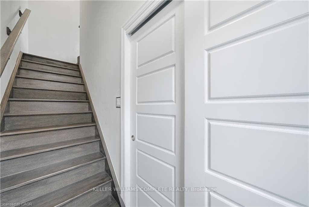 70 PLAINS Road Unit 10 photo 4