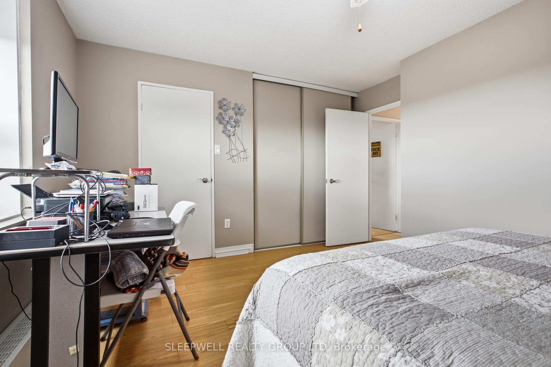 665 Bathgate Drive Unit 712 photo 17