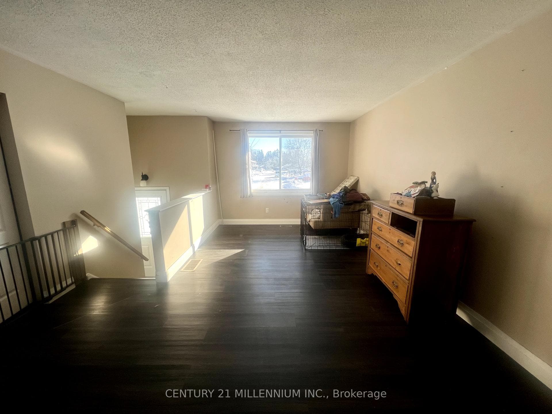 400 Robert Street photo 21