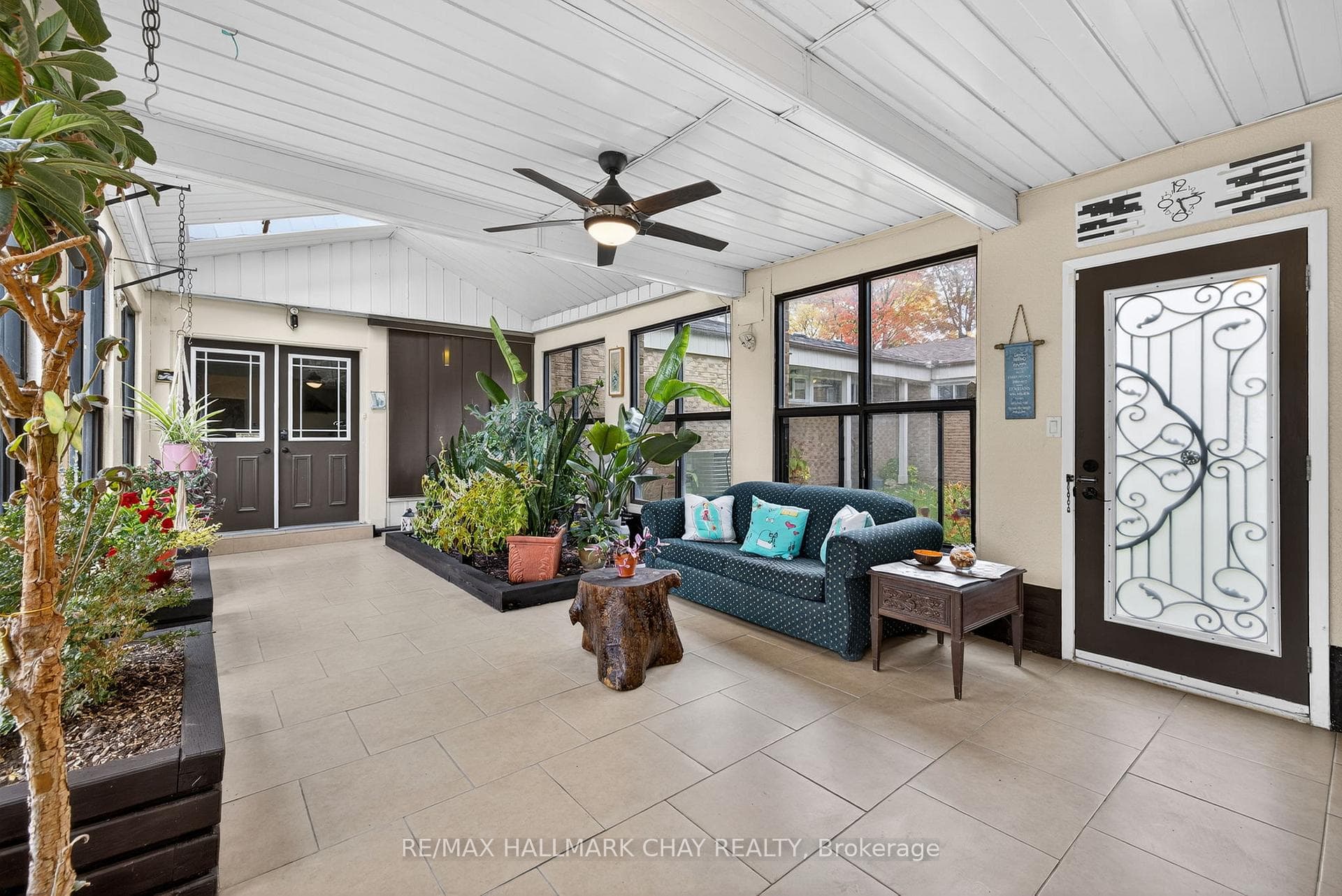 39 Highfield Crescent photo 3