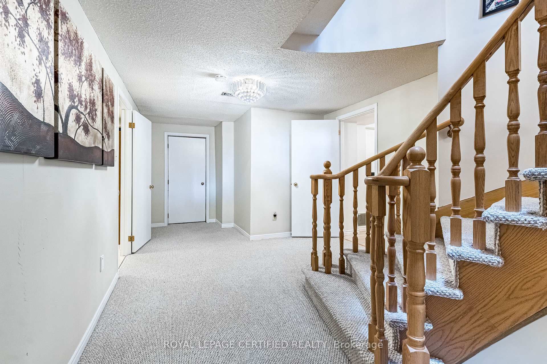 48 Fernbrook Crescent photo 38