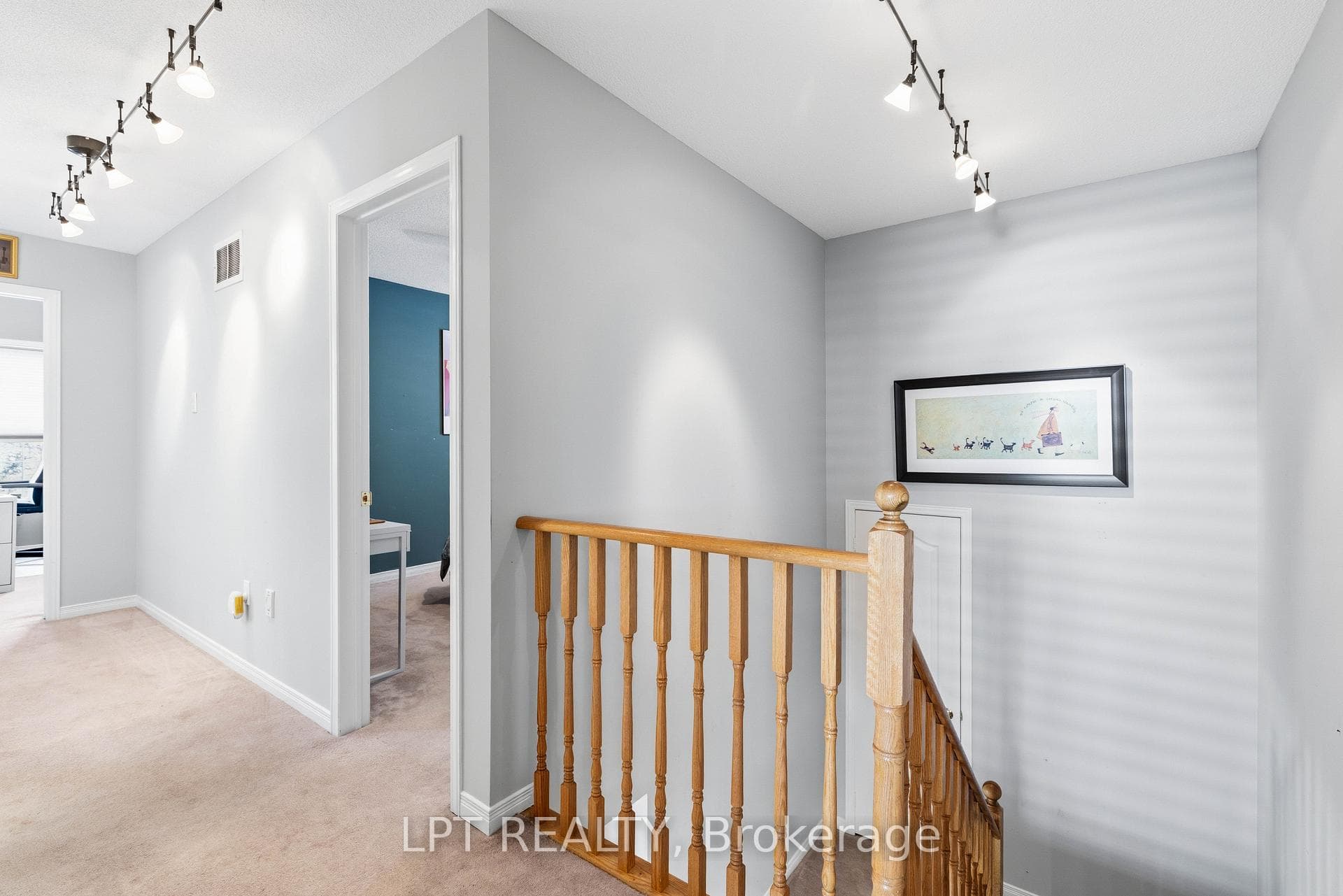 8 Burnaby Drive photo 21