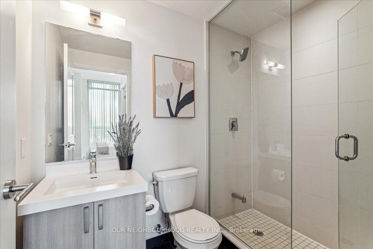 7895 Jane Street Unit 916 photo 22
