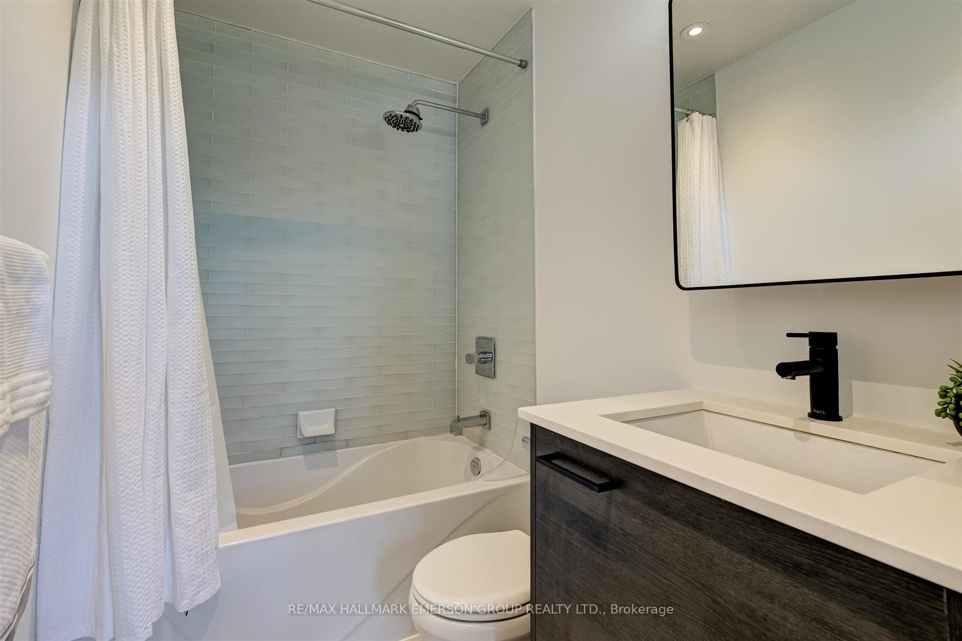 510 King Street Unit 722 photo 19