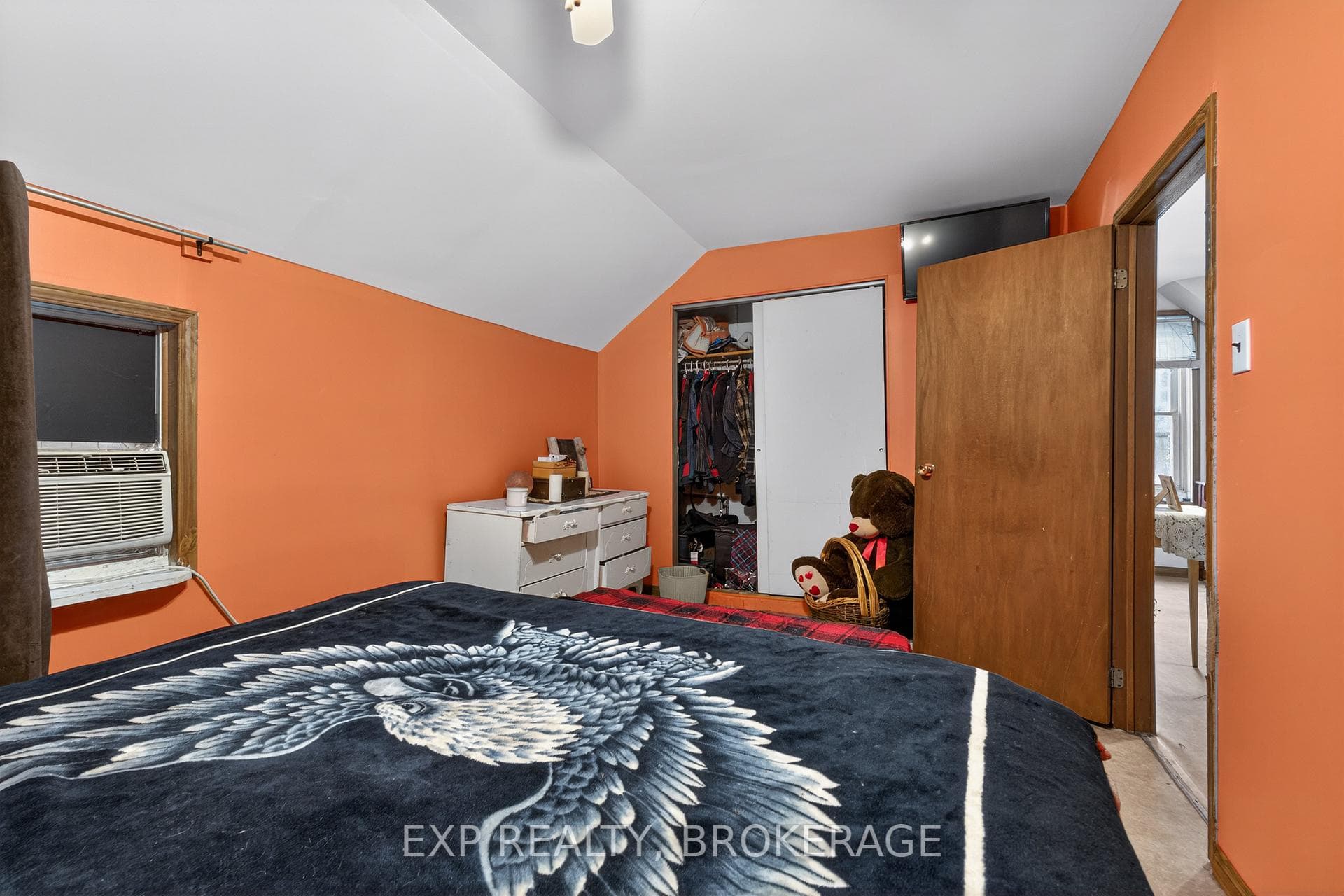 2295 SYDENHAM Road photo 14