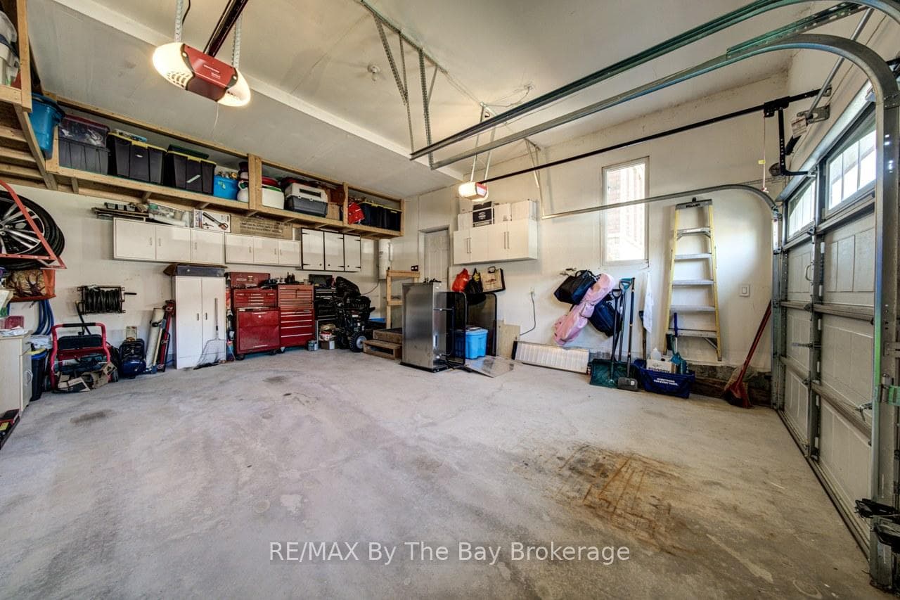 100 ALLEGRA Drive photo 42