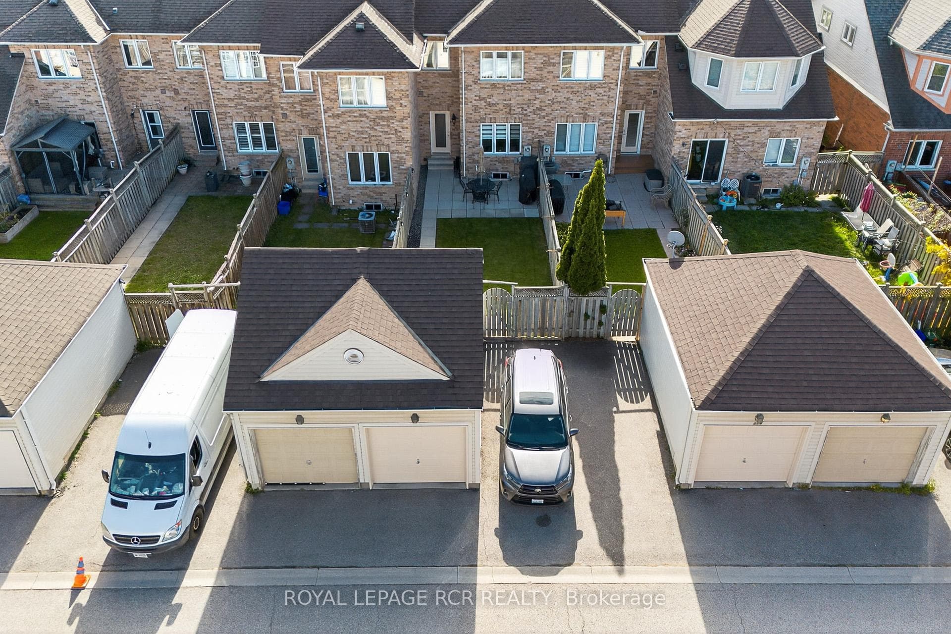 118 Riverlands Avenue photo 3