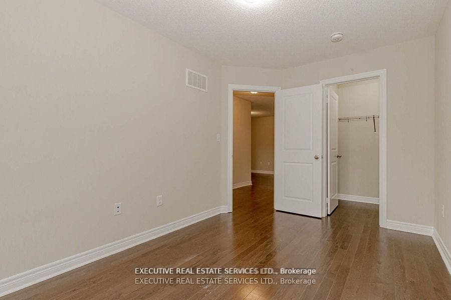43 Pearman Crescent photo 13