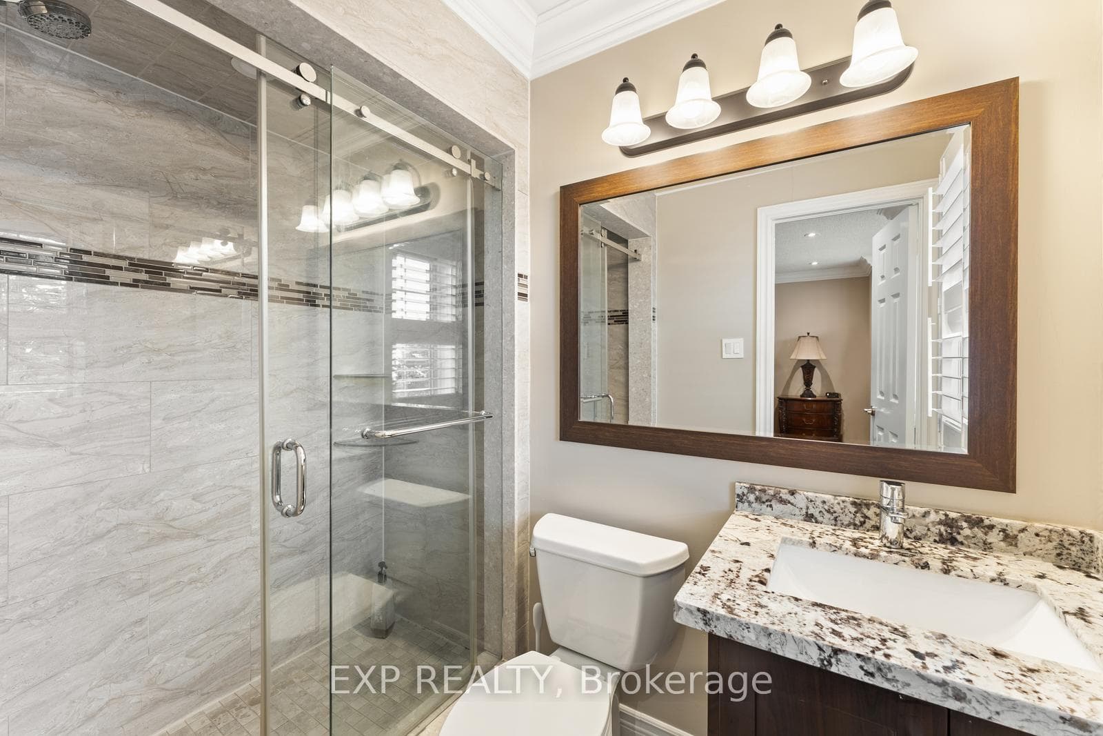 46 Waterbury Street photo 26