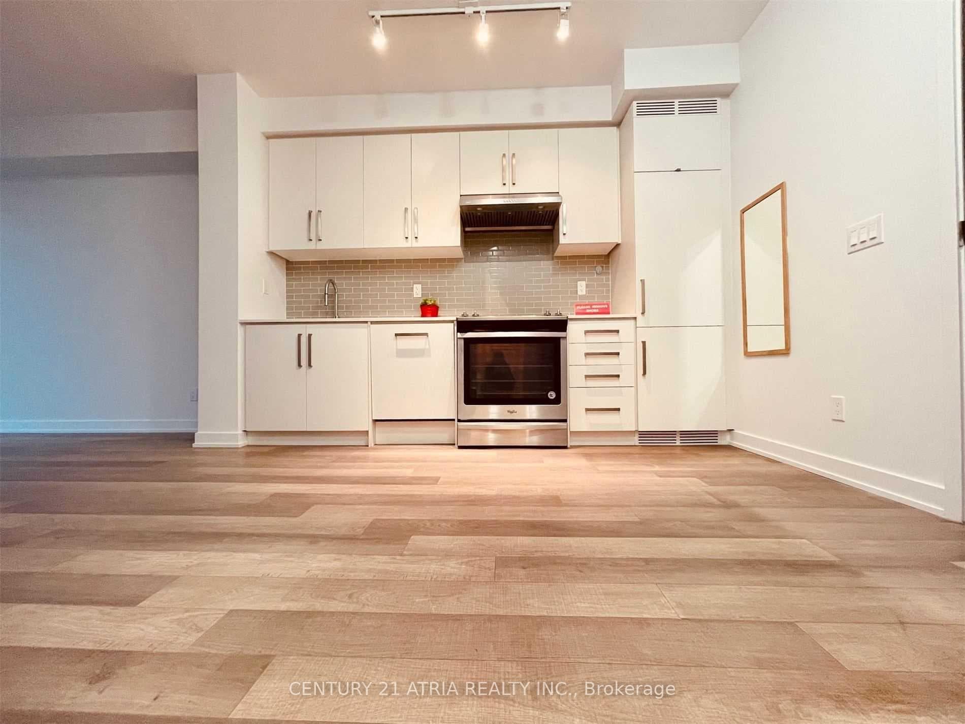 5180 Yonge Street Unit 2009 photo 4