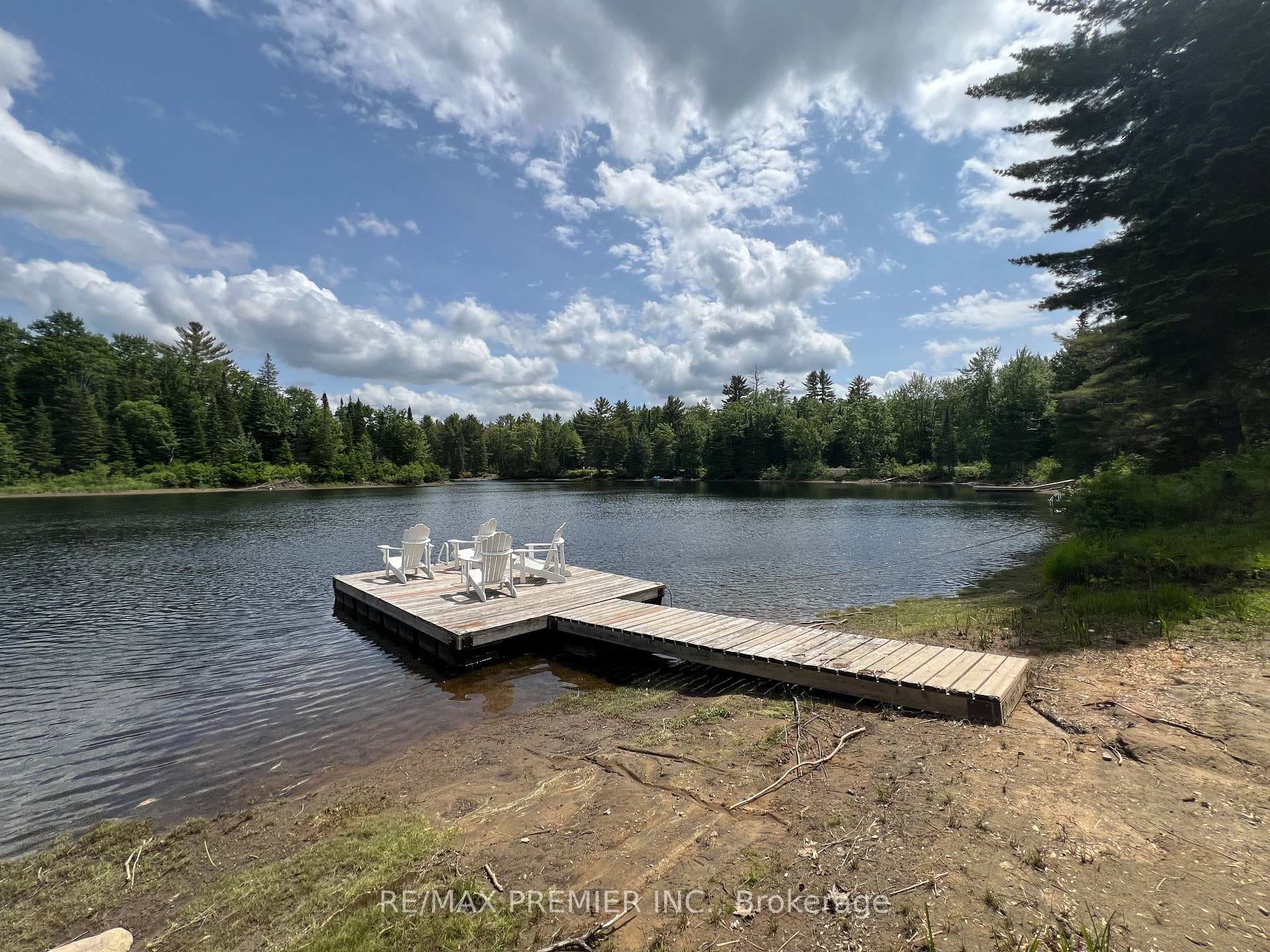 1130 Colony Road photo 3