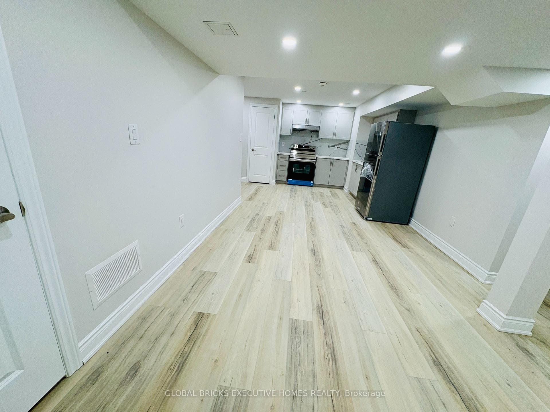4056 Channing Crescent photo 23
