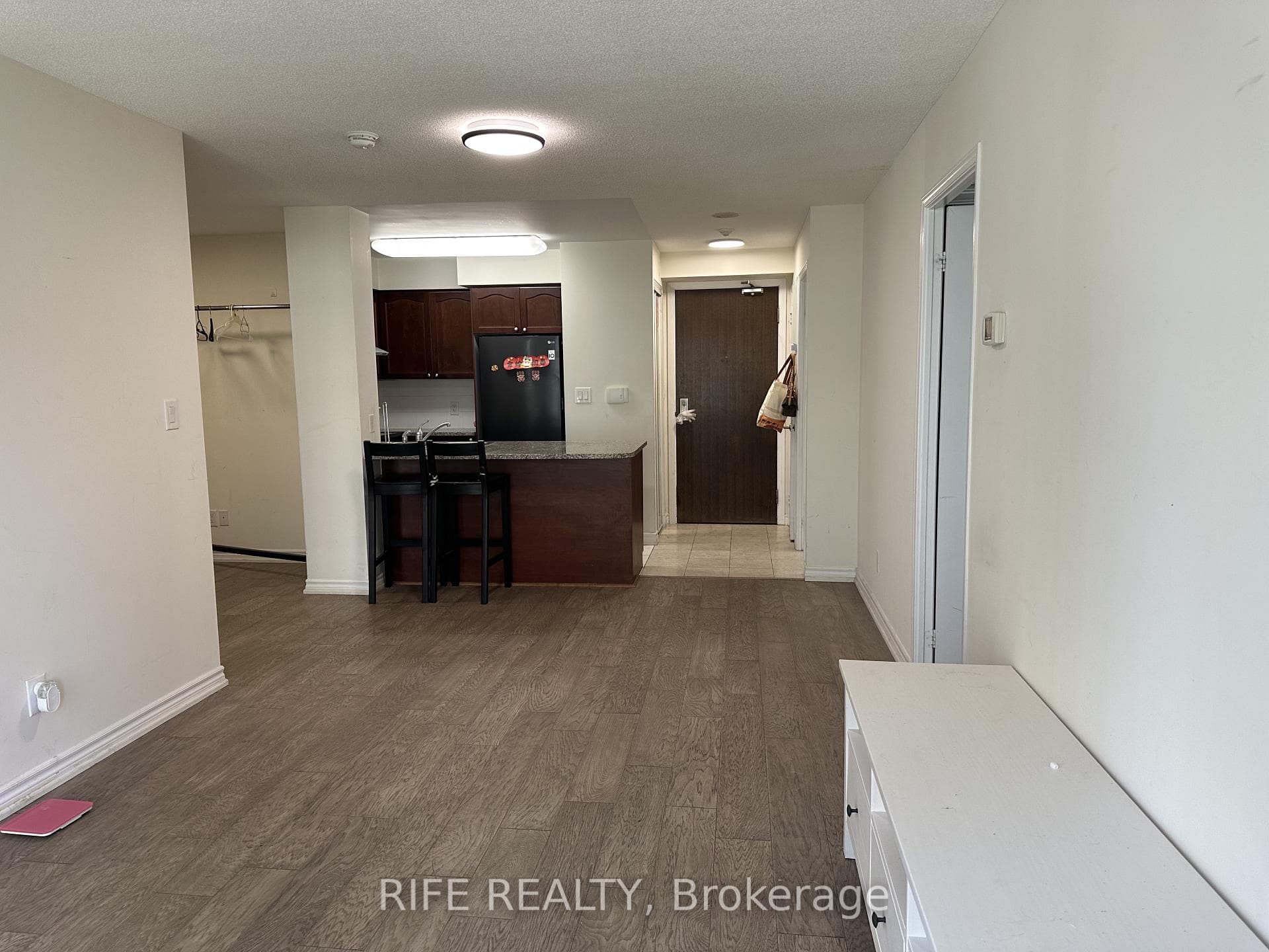 35 Hollywood Avenue Unit 517 photo 7