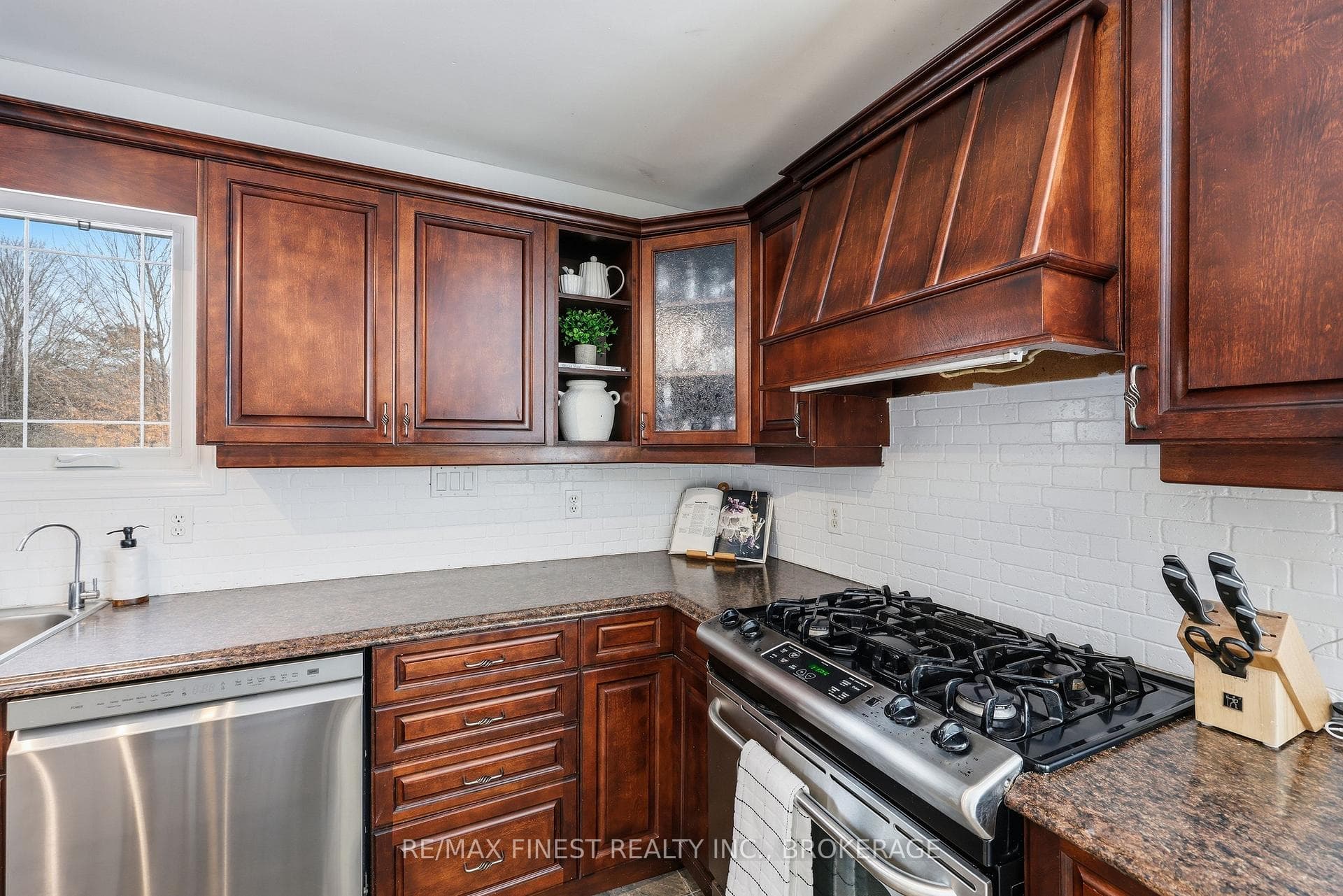 2518 Rideau Ferry Road photo 15