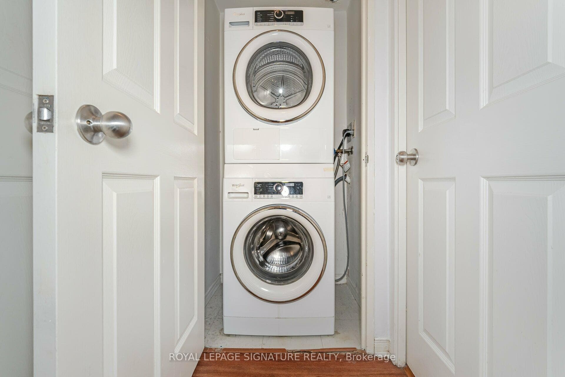 7 Bishop Avenue Unit 1002 photo 17