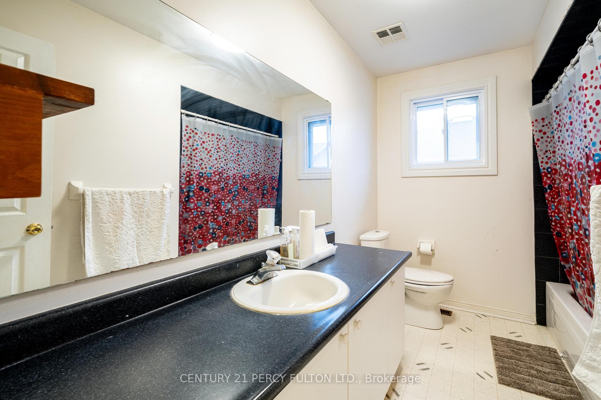 398 Cundles Road photo 19