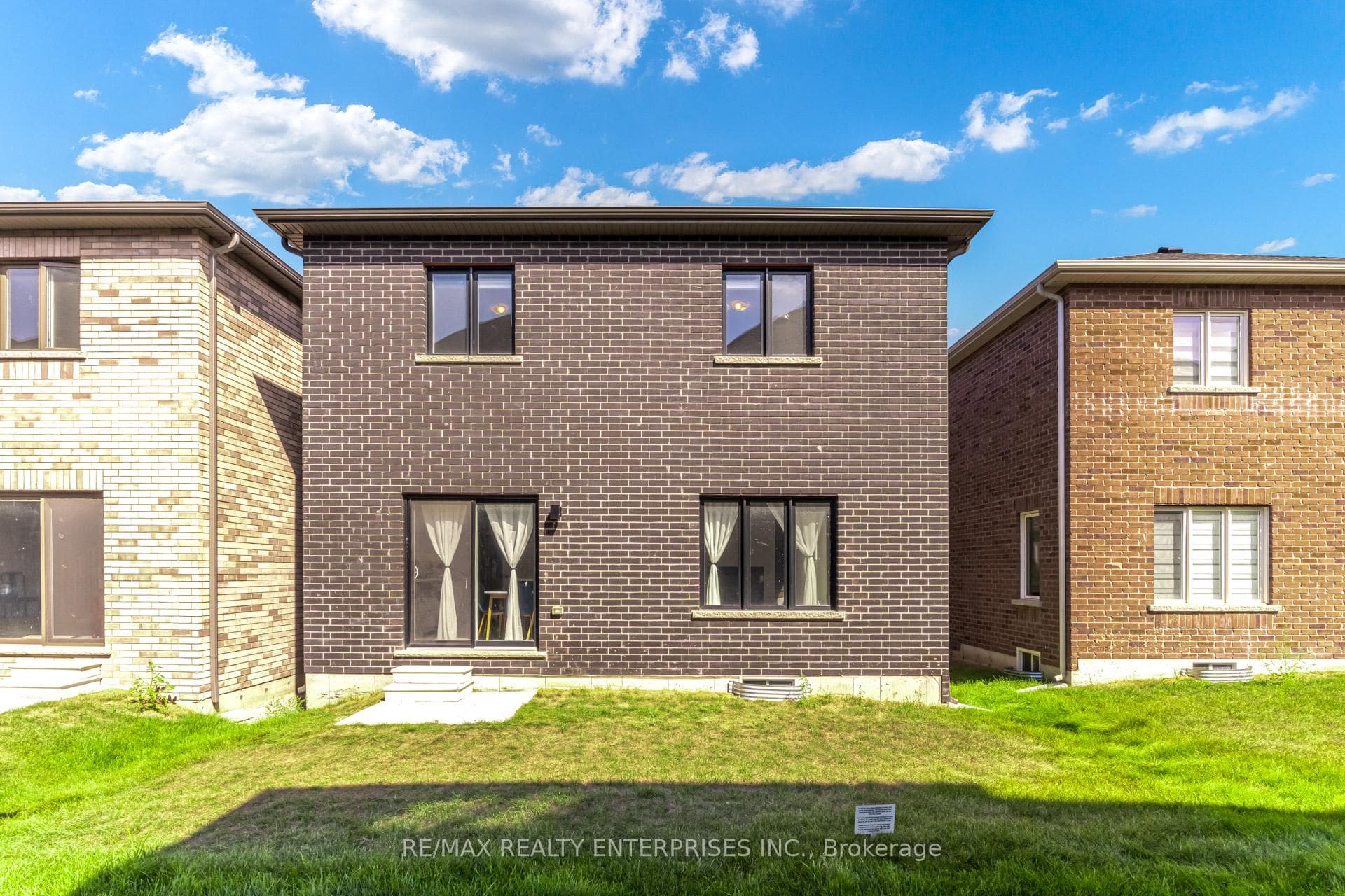 61 Wheatfield Road photo 28
