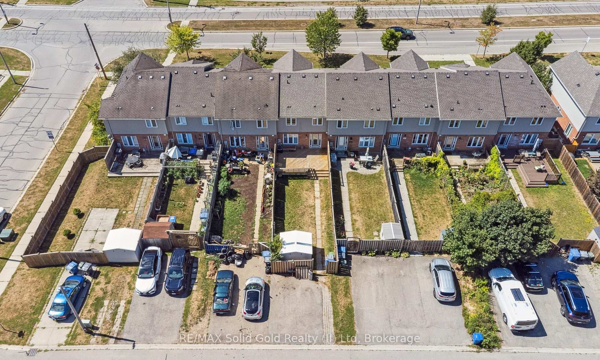543 Victoria Road photo 40