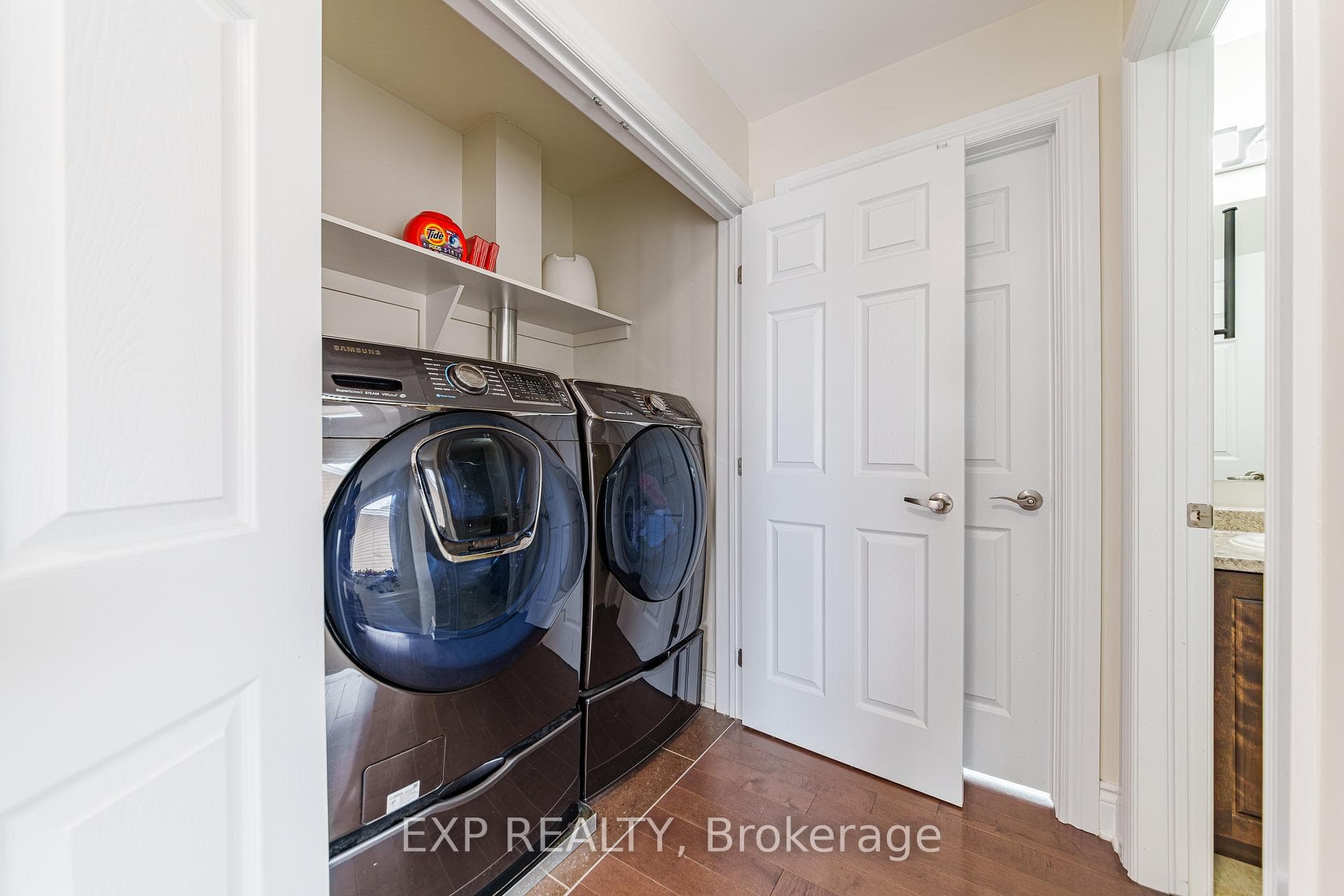 106 Bert Hall Street photo 20