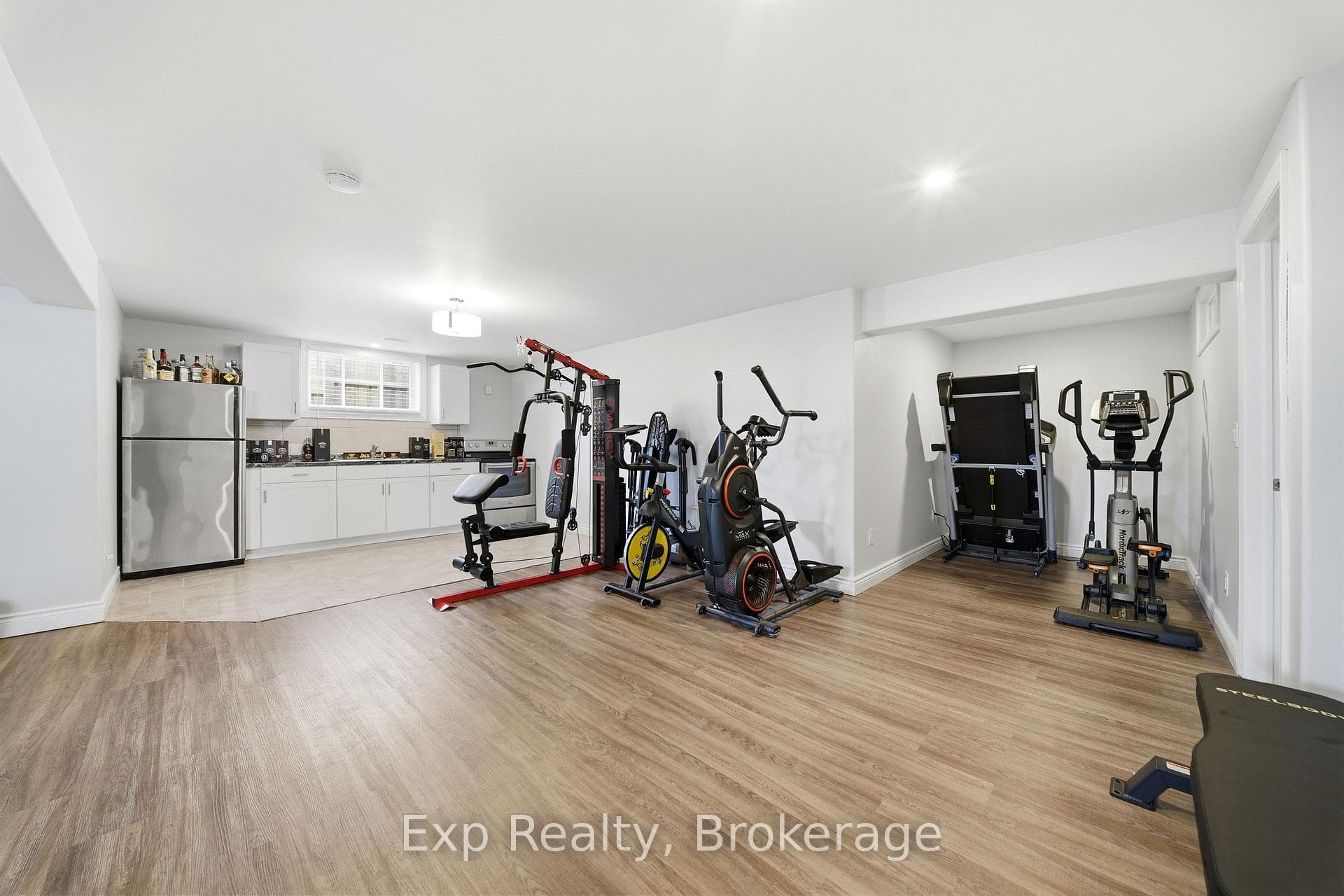 818 Palace Road photo 32