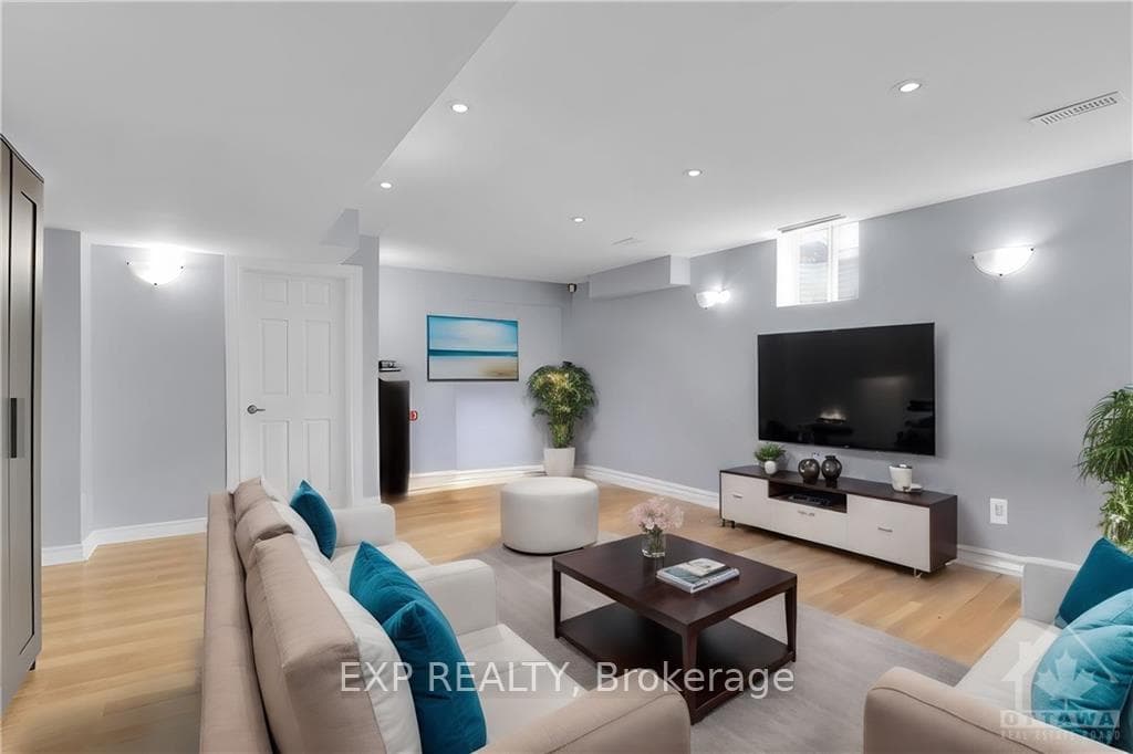 2783 GRAND CANAL Street photo 27