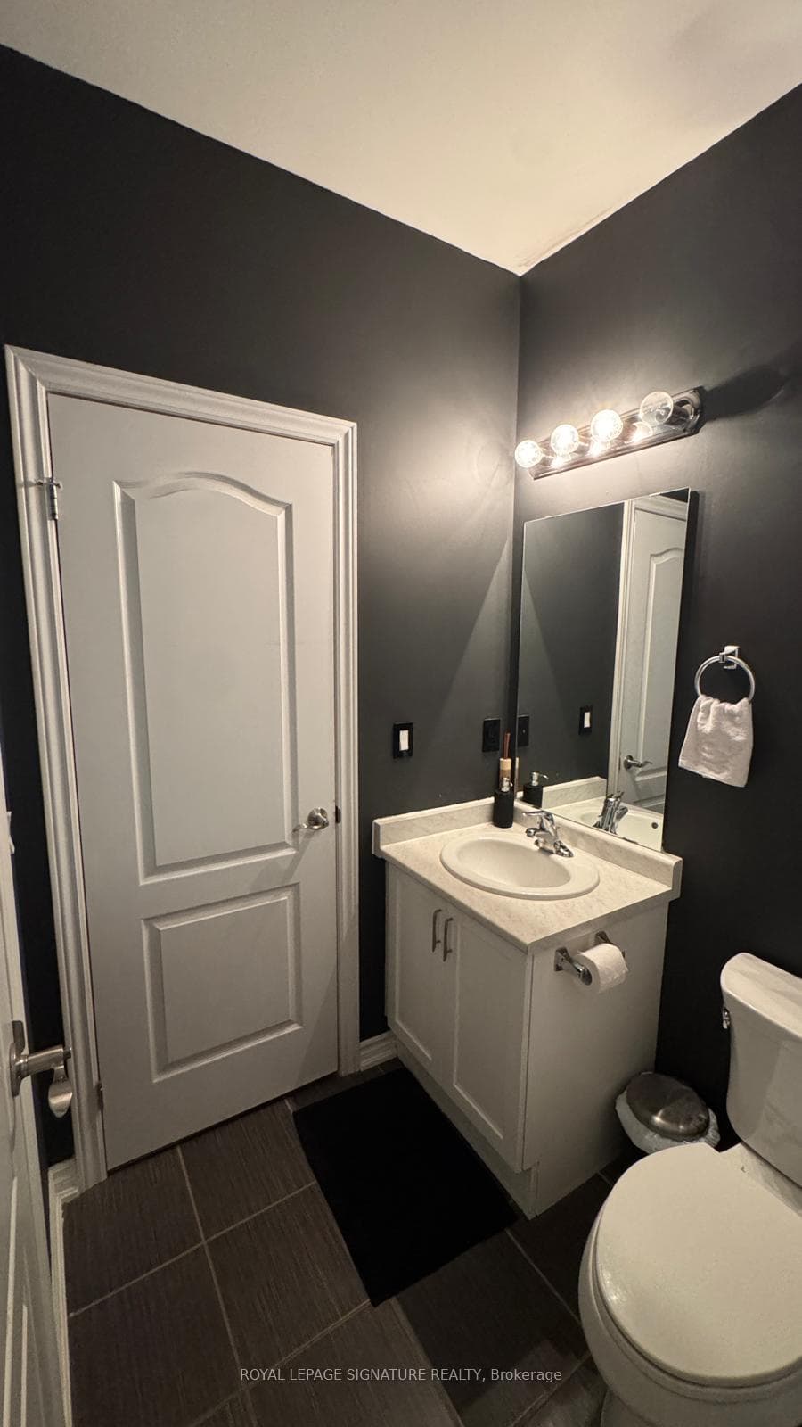 1370 Costigan Road Unit 107 photo 1