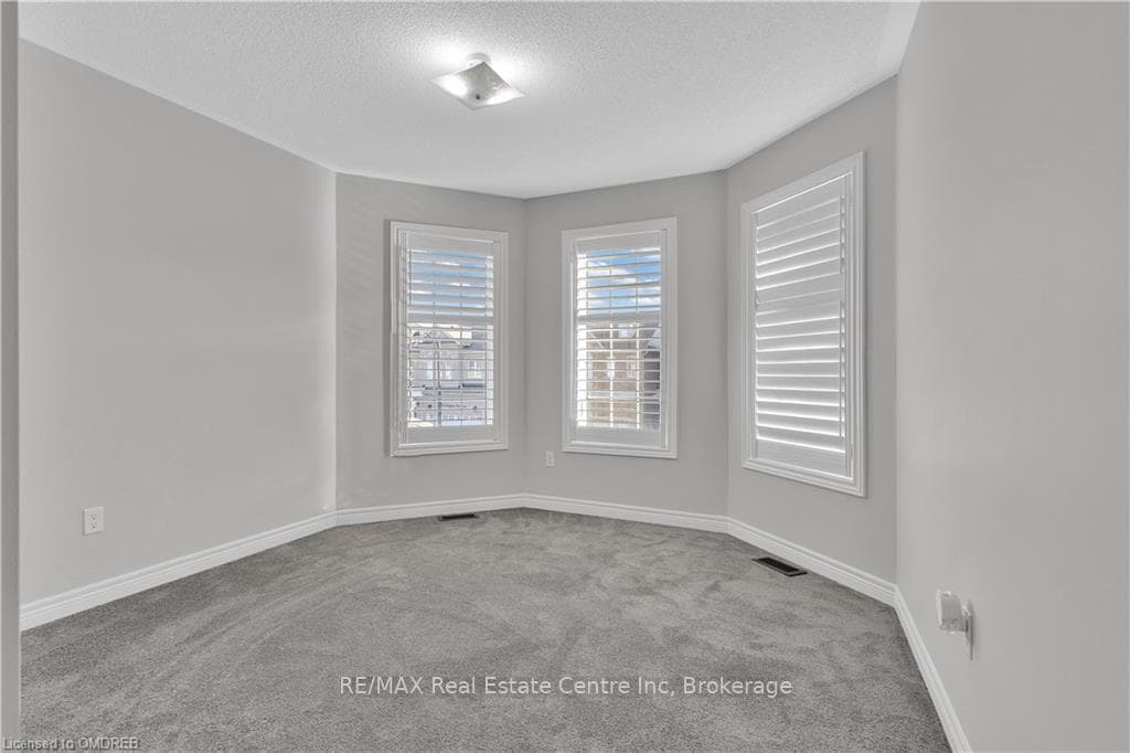 466 CEDRIC Terrace photo 22